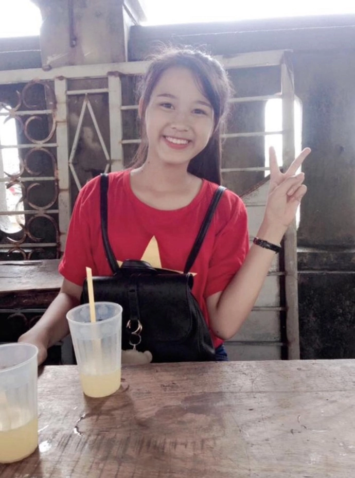 nàng dâu hào môn đỗ thị hà được khen xinh từ bé - 5