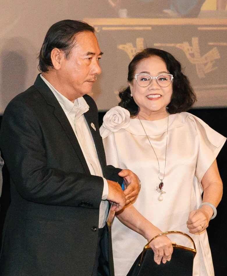 Nghệ sĩ ái như lần đầu đóng điện ảnh được ông xã đưa đón đi quay phim nhận mình không phải gương mặt bán vé - 5