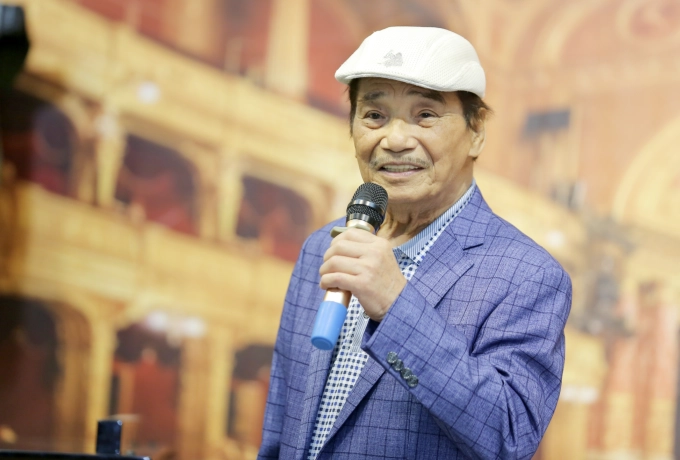 Nghệ sĩ trần hiếu nhập viện - 1