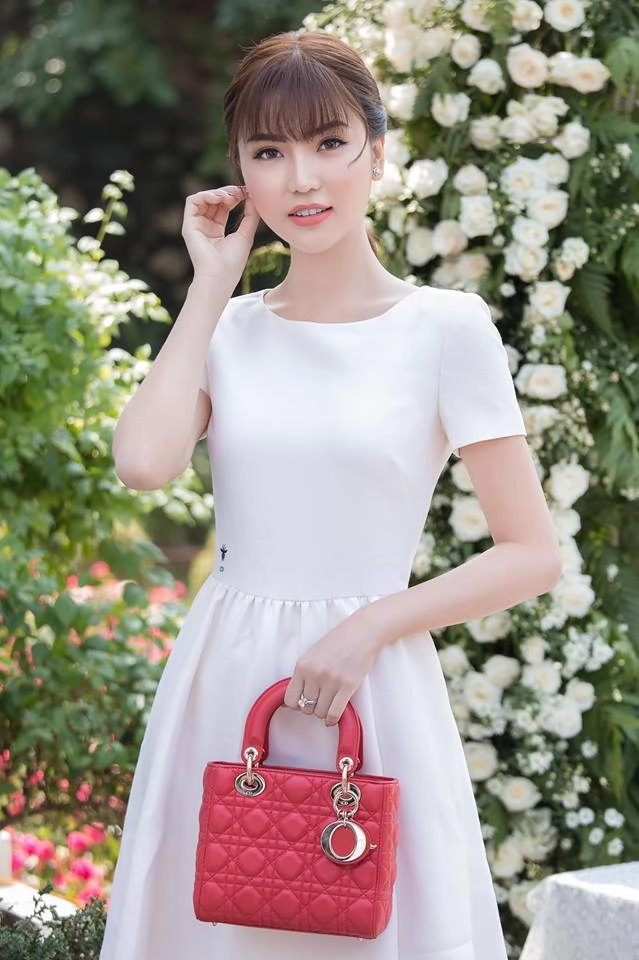 Ngọc duyên tiết lộ được người yêu 42 tuổi dát hàng hiệu từ đầu đến chân - 4