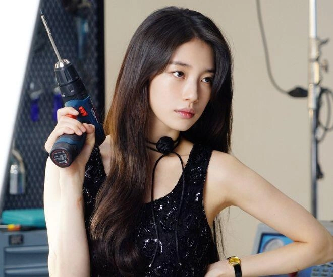 Nhan sắc của thần đèn suzy khiến khán giả nguyện bán linh hồn sửa xe cũng đẹp chấp mọi tạo hình kể cả giả trai - 1