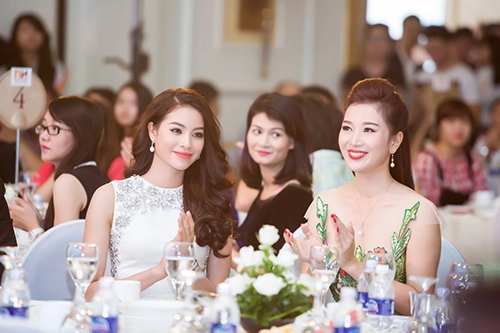 Nhan sắc phạm hương ngắm hoài không chán mắt - 14