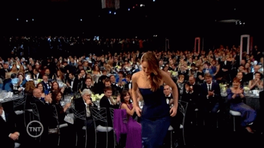 Những tai nạn váy áo khiến các người đẹp đến chết cũng không muốn nhìn lại - 12