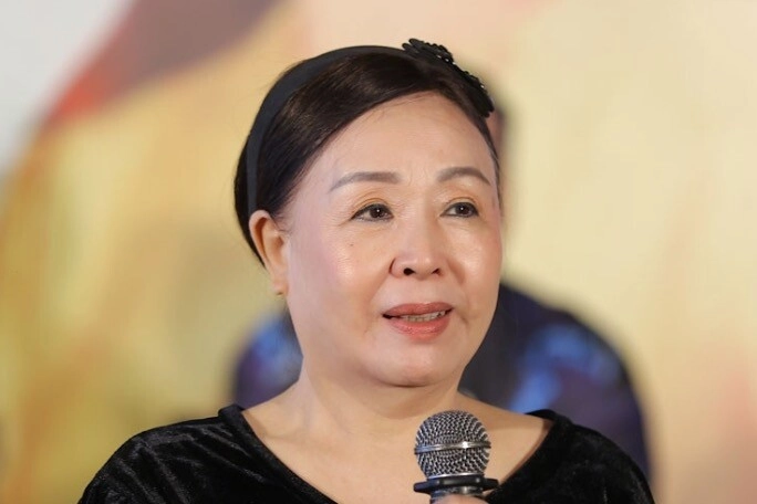 Nữ ca sĩ đầu tiên được phong nsnd từng nhận kỷ vật quý từ bác khóc đến mức lâm bệnh khi mất chồng - 1