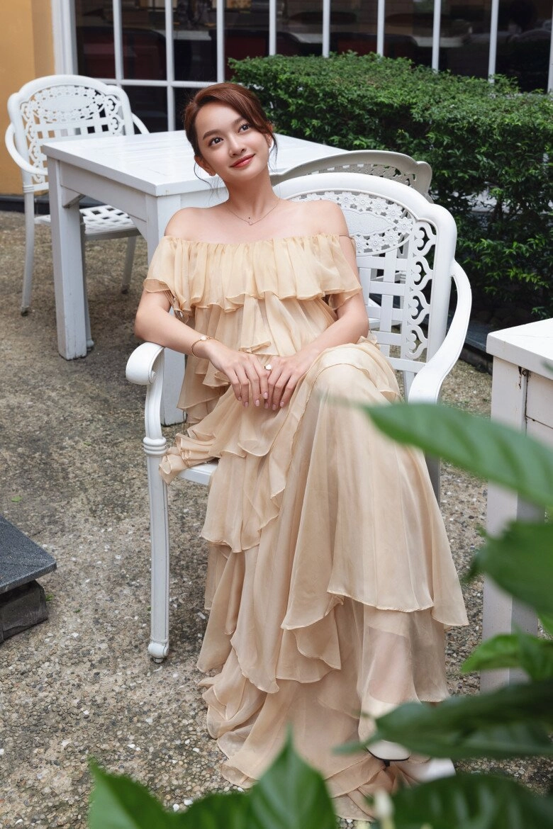 Nữ tiếp viên cao 1m55 trong tử chiến trên không tôi tham khảo hình tượng từ mẹ và bà làm trong ngành hàng không - 6