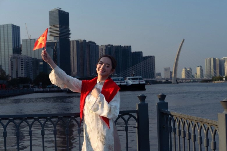 Nữ tiếp viên cao 1m55 trong tử chiến trên không tôi tham khảo hình tượng từ mẹ và bà làm trong ngành hàng không - 7