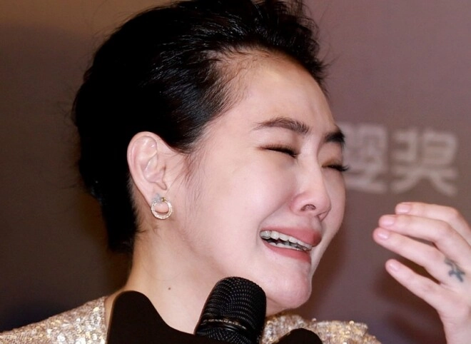 Ở bẩn như nữ hoàng mc 15 ngày mới nhúng nước 1 lần con gái phải cầu cứu mẹ vì trong phòng có gián - 5