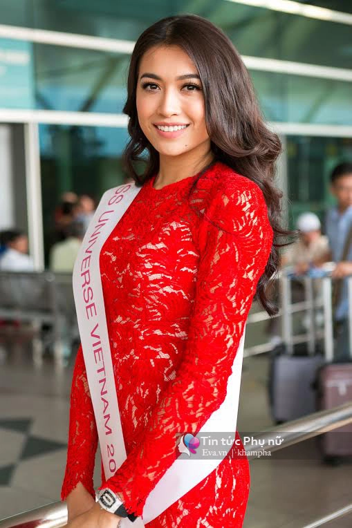 Phạm hương buồn ngủ vẫn đẹp xuất sắc làm náo loạn sân bay - 3