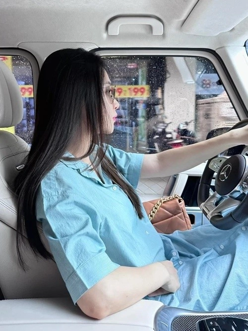 Phong cách giàu kín sang ngầm của đàm thu trang - 9