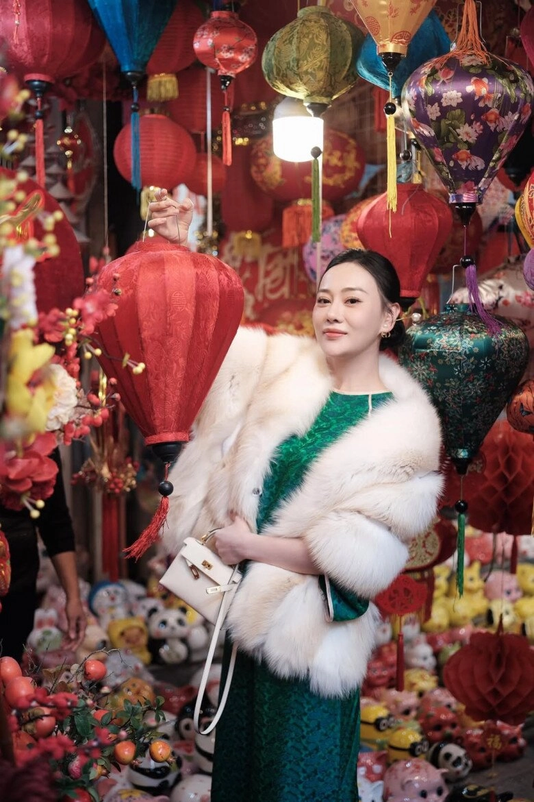 Phương oanh sở hữu hai chiếc túi giá hơn 1 tỷ đồng - 2