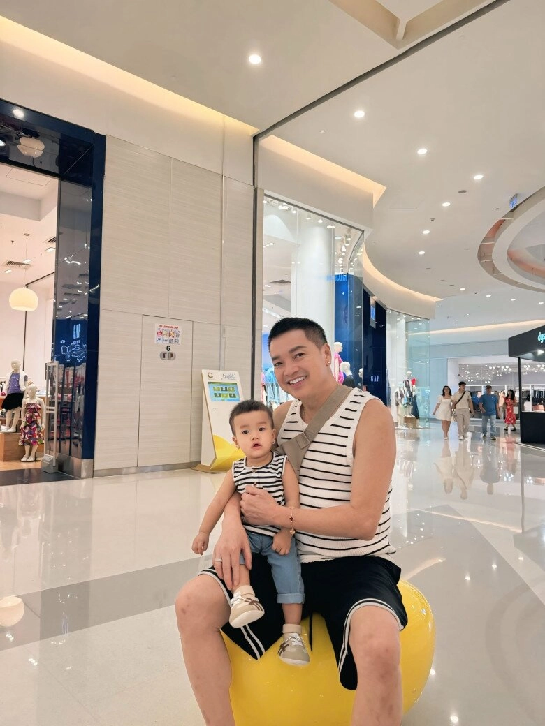 Quang minh khoe vợ yêu kém 37 tuổi chu đáo hết mực gửi tổ yến đến trường quay để chồng tẩm bổ - 5