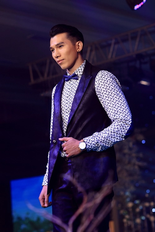 Quỳnh thư mặc váy cưới thon gọn bên ngọc tình - 5