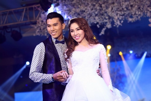 Quỳnh thư mặc váy cưới thon gọn bên ngọc tình - 8