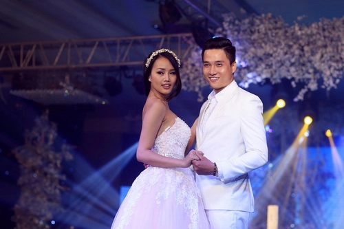 Quỳnh thư mặc váy cưới thon gọn bên ngọc tình - 17