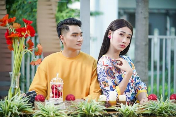 Sao nam giả gái thống trị màn ảnh 2018 chị em chỉ còn cách phải dè chừng - 13