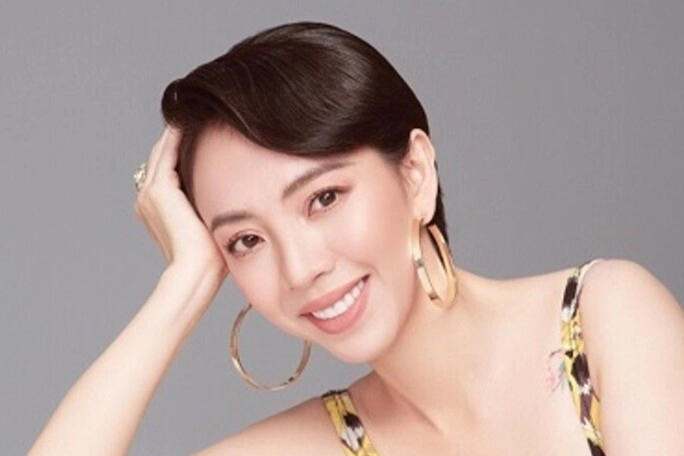 Sao nữ việt từng nhận cát-xê 10000 đồng giờ thu nhập trăm tỷ tặng chồng đồ đắt tiền nhưng không cho đứng tên - 3