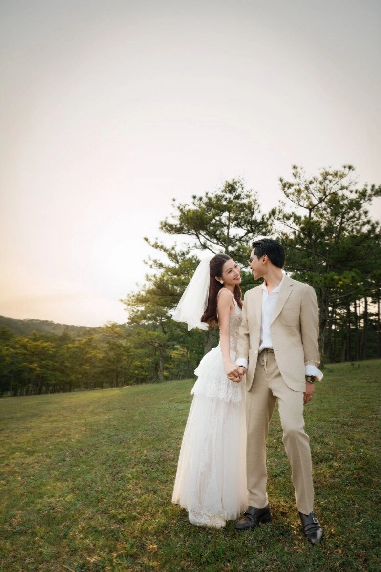 Sao việt 24h á hậu việt một mình nuôi 5 con nay than nghèo không nuôi nổi quý tử xin bố giúp - 7