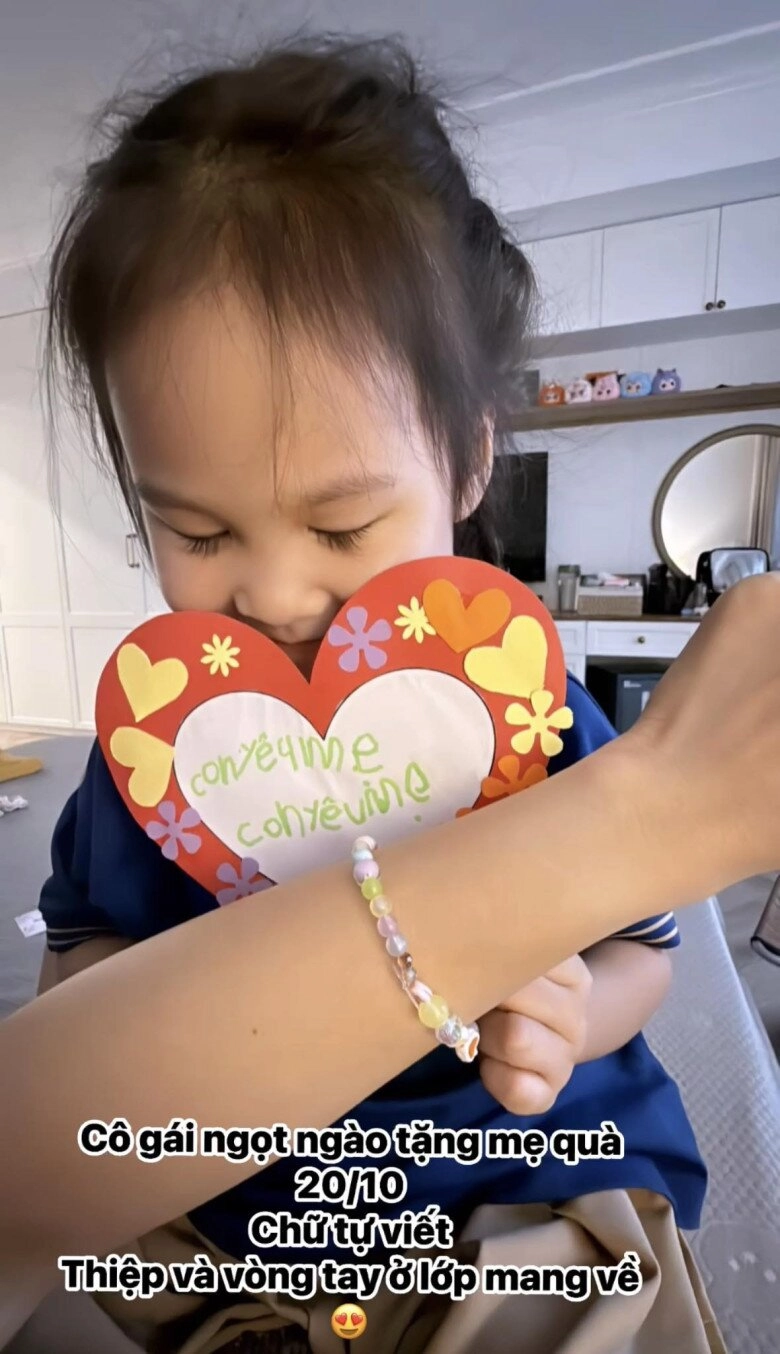 Sao việt 24h á hậu việt một mình nuôi 5 con nay than nghèo không nuôi nổi quý tử xin bố giúp - 9