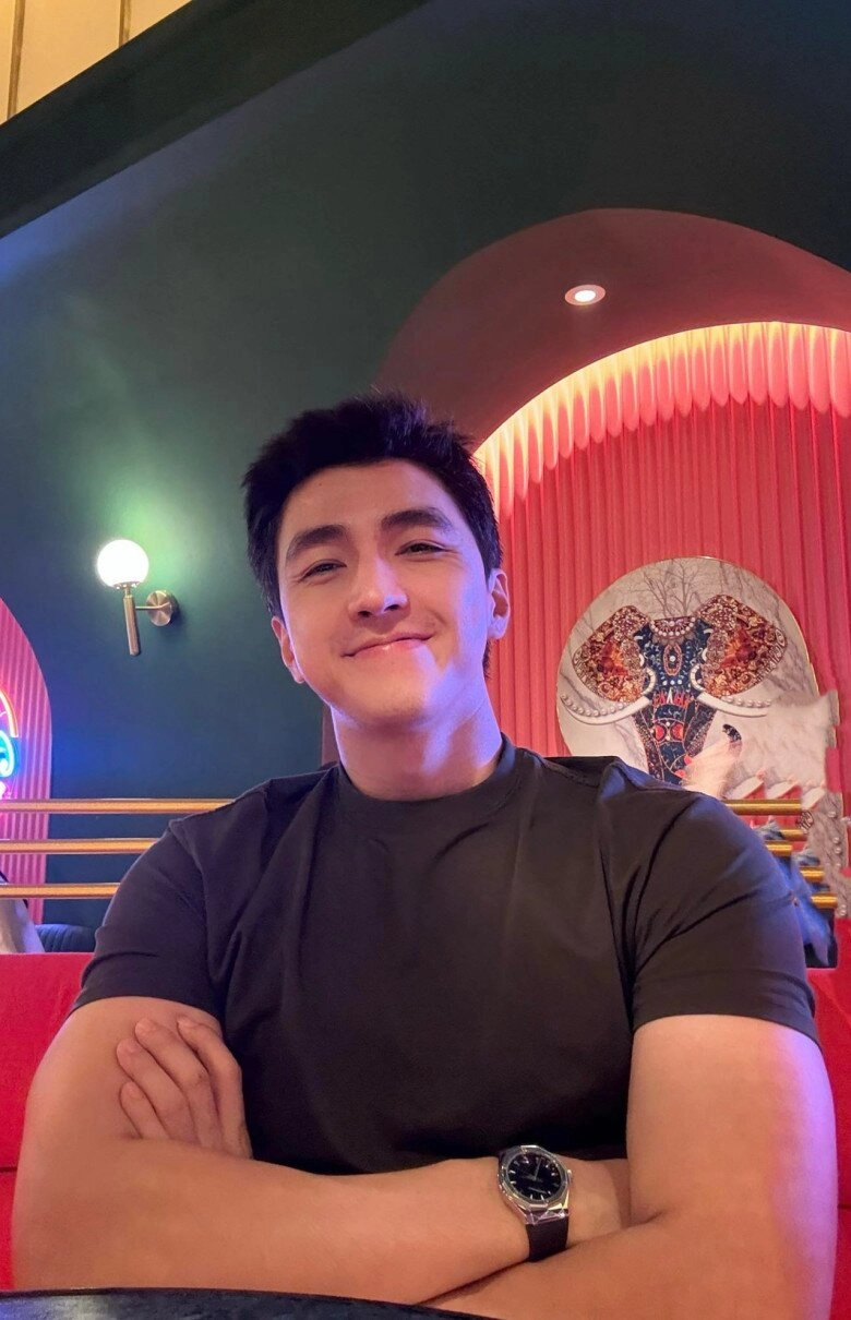 Sao việt 24h á hậu việt một mình nuôi 5 con nay than nghèo không nuôi nổi quý tử xin bố giúp - 12