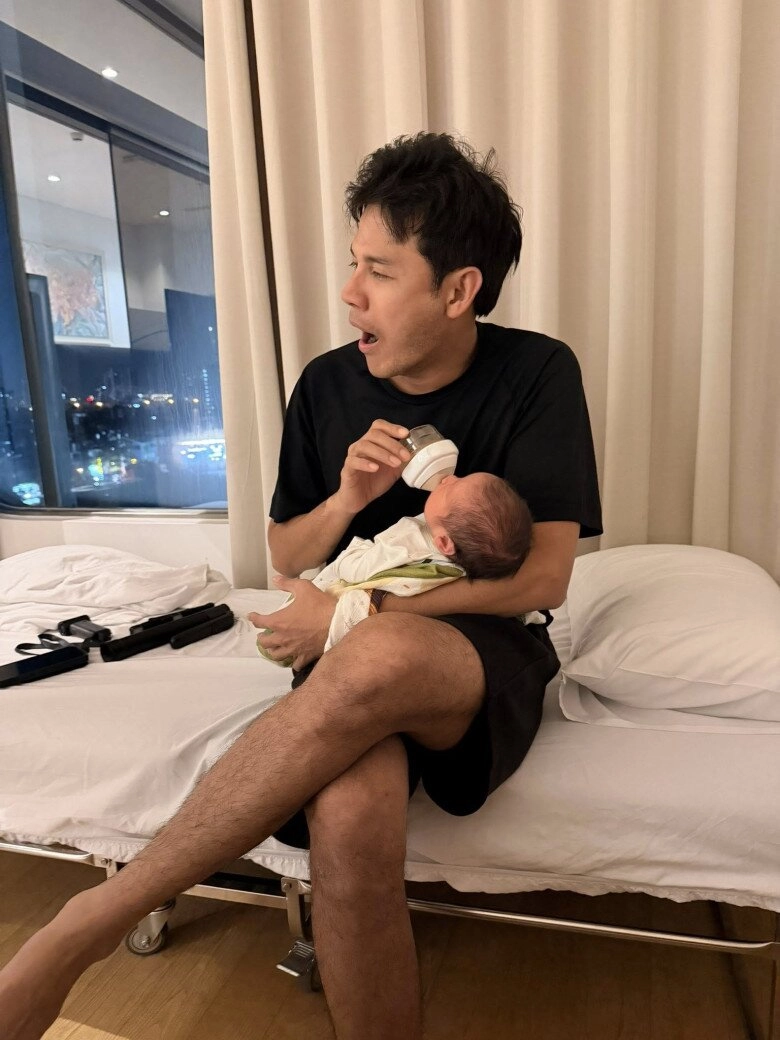 Sao việt 24h á hậu việt một mình nuôi 5 con nay than nghèo không nuôi nổi quý tử xin bố giúp - 13