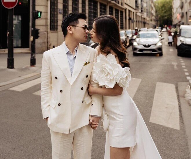 Sao việt 24h đỗ mỹ linh vừa gặp bão táp liền được chồng chủ tịch tặng hoa thắc mắc ai dạy ông xã hành động lãng mạn - 2