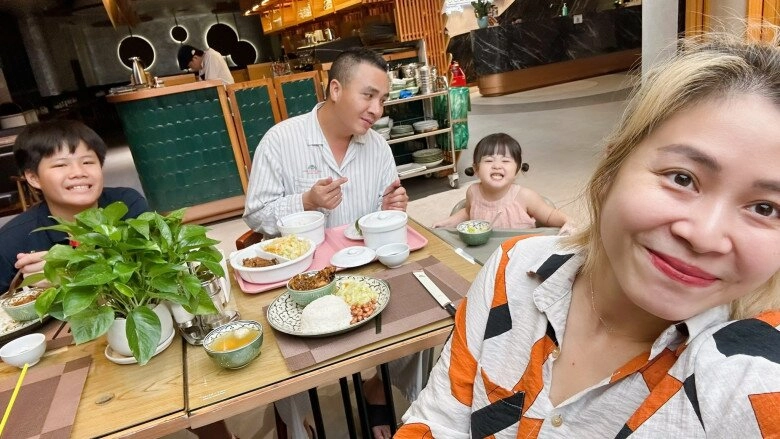 Sao việt 24h hoa hậu diễm hương nhập viện cấp cứu giữa đêm khi đang mang thai chồng trẻ hoảng hốt cắn cả lưỡi vì sợ - 13