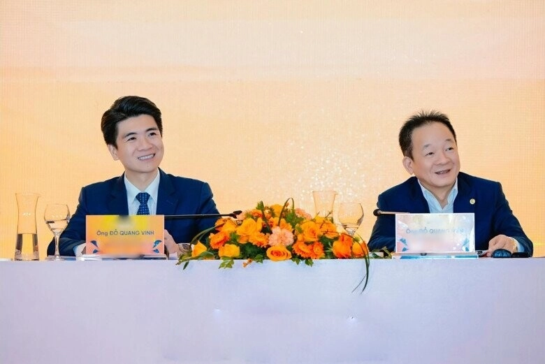 Sao việt 24h lan phương tự hào khoe con gái lai tây càng lớn càng xinh xắn cặp chân dài được thừa hưởng của bố cao 2m - 7