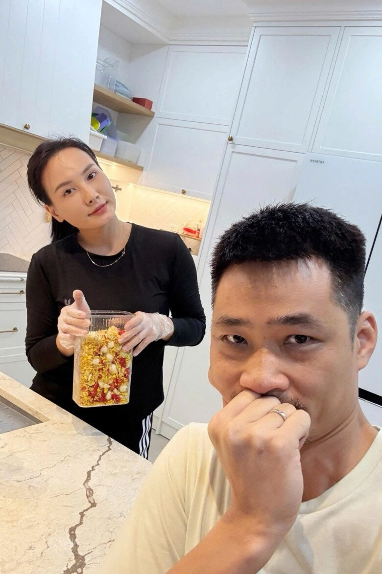 Sao việt 24h mc diệp chi cùng con gái đến thượng hải ái nữ 13 tuổi dáng chuẩn như người mẫu nhìn như em gái của mẹ - 8