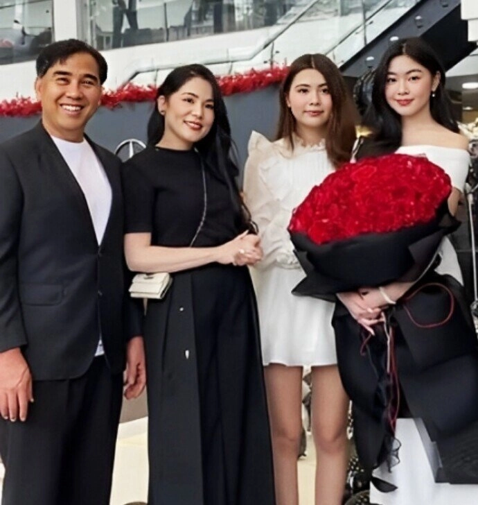 Sao việt tậu xế sang thưởng con vào đại học jennifer phạm chi 2 tỷ cho con trai với quang dũng nhật cường phải vay mượn - 9