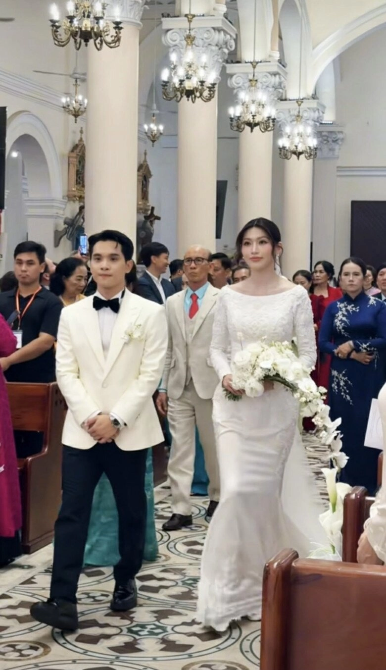 Showbiz việt có thêm nàng dâu hào môn chế nguyễn quỳnh châu làm đám cưới với chồng chủ tịch tại nhà thờ - 2