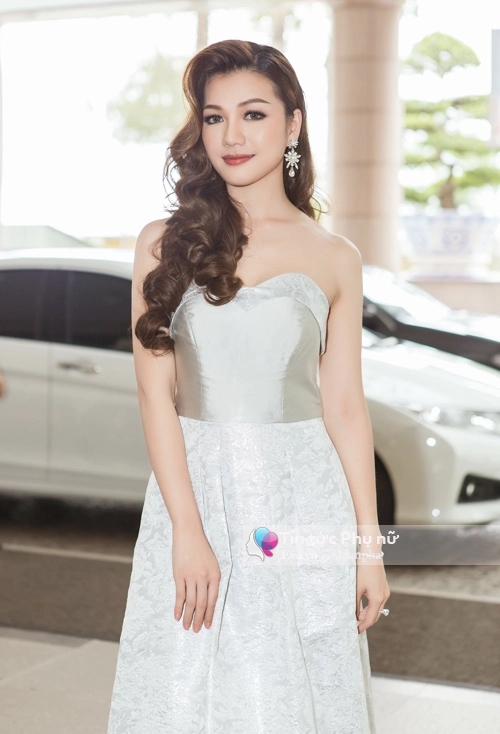 Siêu mẫu hồ đức vĩnh điển trai bên lý nhã kỳ yêu kiều lộng lẫy - 8