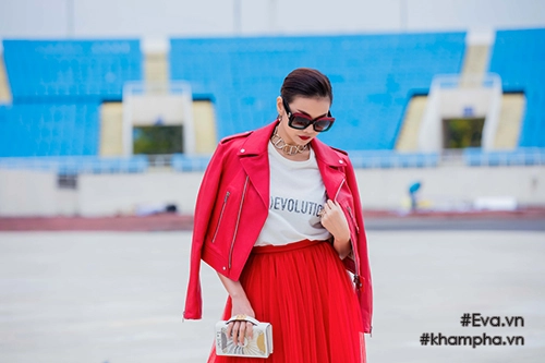 Siêu mẫu thanh hằng diện cây hàng hiệu đỏ rực rỡ giá nửa tỷ đồng đi sự kiện - 6