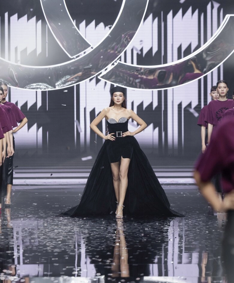 Thanh hằng làm vedette dàn hoa hậu so kè nhan sắc bất phân thắng bại trên thảm đỏ - 4