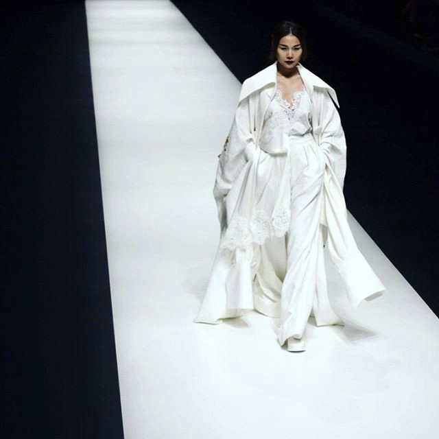 Thanh hằng tại tokyo fw hãy nhìn tôi thật kỹ vào tôi không phải dạng vừa đâu - 2