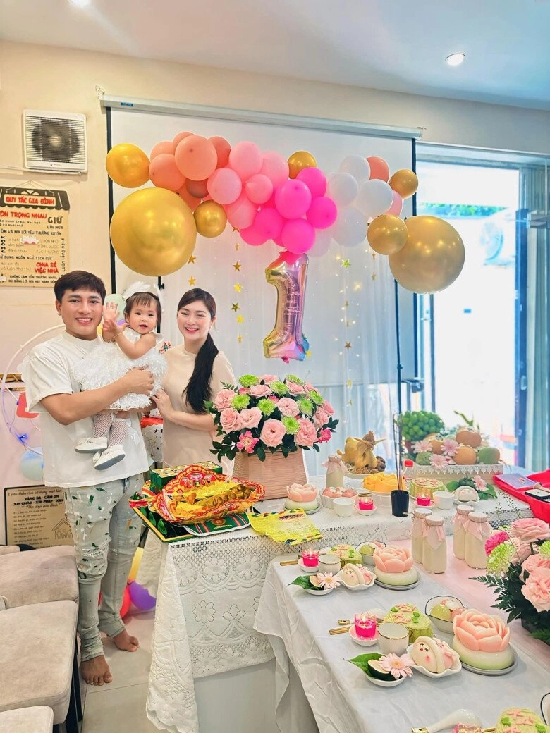 Thanh trúc cho con gái 1 tuổi đi học mẫu giáo ngỡ ngàng vì phản ứng của ái nữ - 7