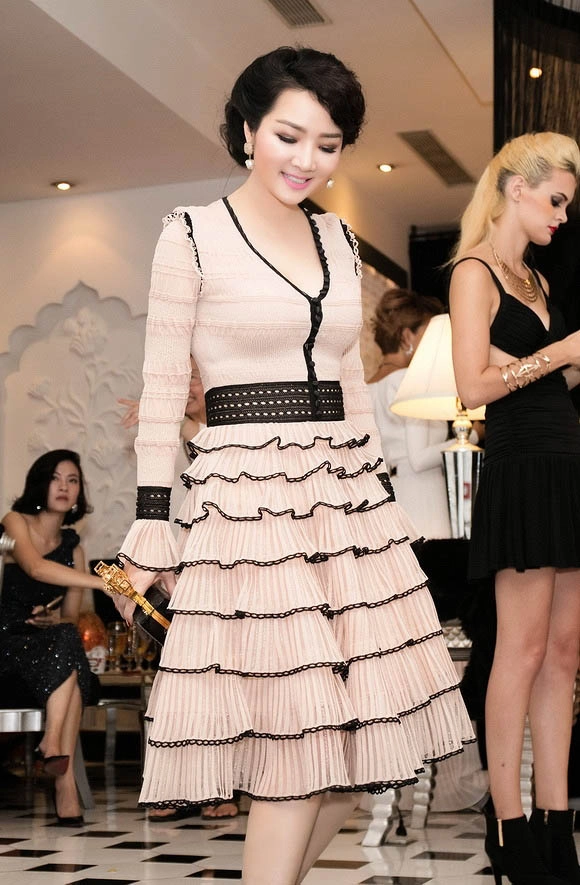 Thu hằng khiến phái mạnh tê liệt vì quyến rũ quá mức - 19