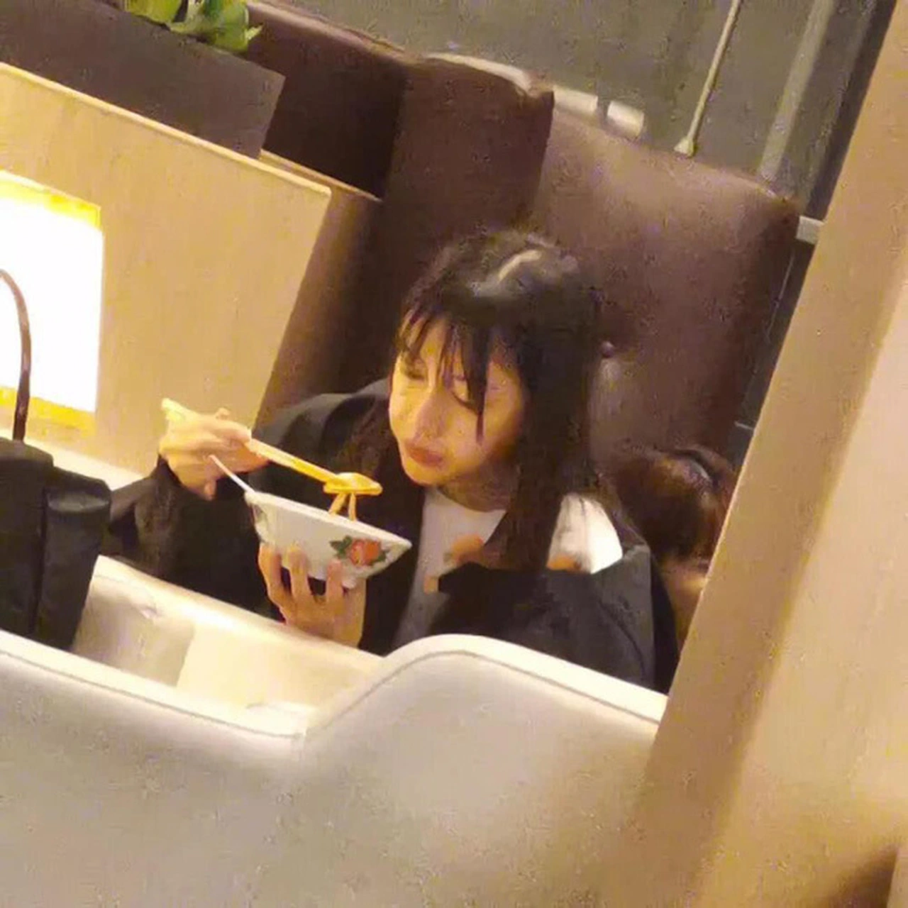 tiểu hoa 85 ở dơ nhất lười gội đầu bị huỳnh hiểu minh tố luộm thuộm mẹ chồng phải theo sau dọn dẹp - 7