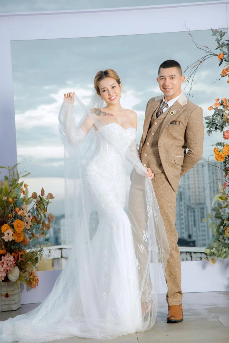 Trước khi bị bắt vì hối lộ chạy án lương bằng quang kịp ra ca khúc mới buồn khổ vì xa ngân 98 - 7