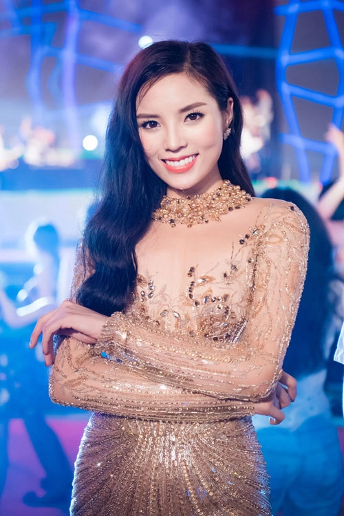 Tuần qua kỳ duyên - huyền my khoe đường cong nóng bỏng - 2