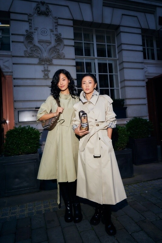 Văn mai hương nổi bật tại london fashion week hội ngộ trương tịnh nghi bright và dàn sao quốc tế - 6