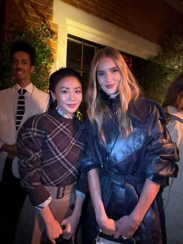 Văn mai hương nổi bật tại london fashion week hội ngộ trương tịnh nghi bright và dàn sao quốc tế - 9