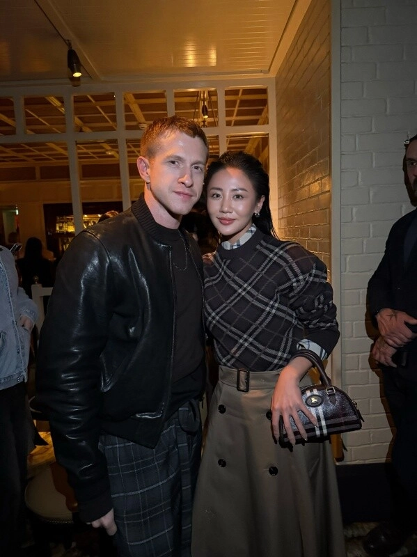 Văn mai hương nổi bật tại london fashion week hội ngộ trương tịnh nghi bright và dàn sao quốc tế - 11