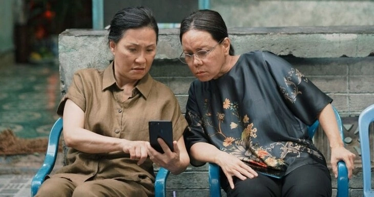 Việt hương sướng vì cưới được người đàng hoàng dặn hoài phương ông mà bỏ tôi sớm là tôi kiếm trai 6 múi liền - 3