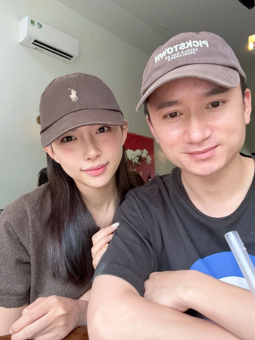 Vợ phan mạnh quỳnh gây chú ý với gu thời trang cắt xẻ táo bạo - 3