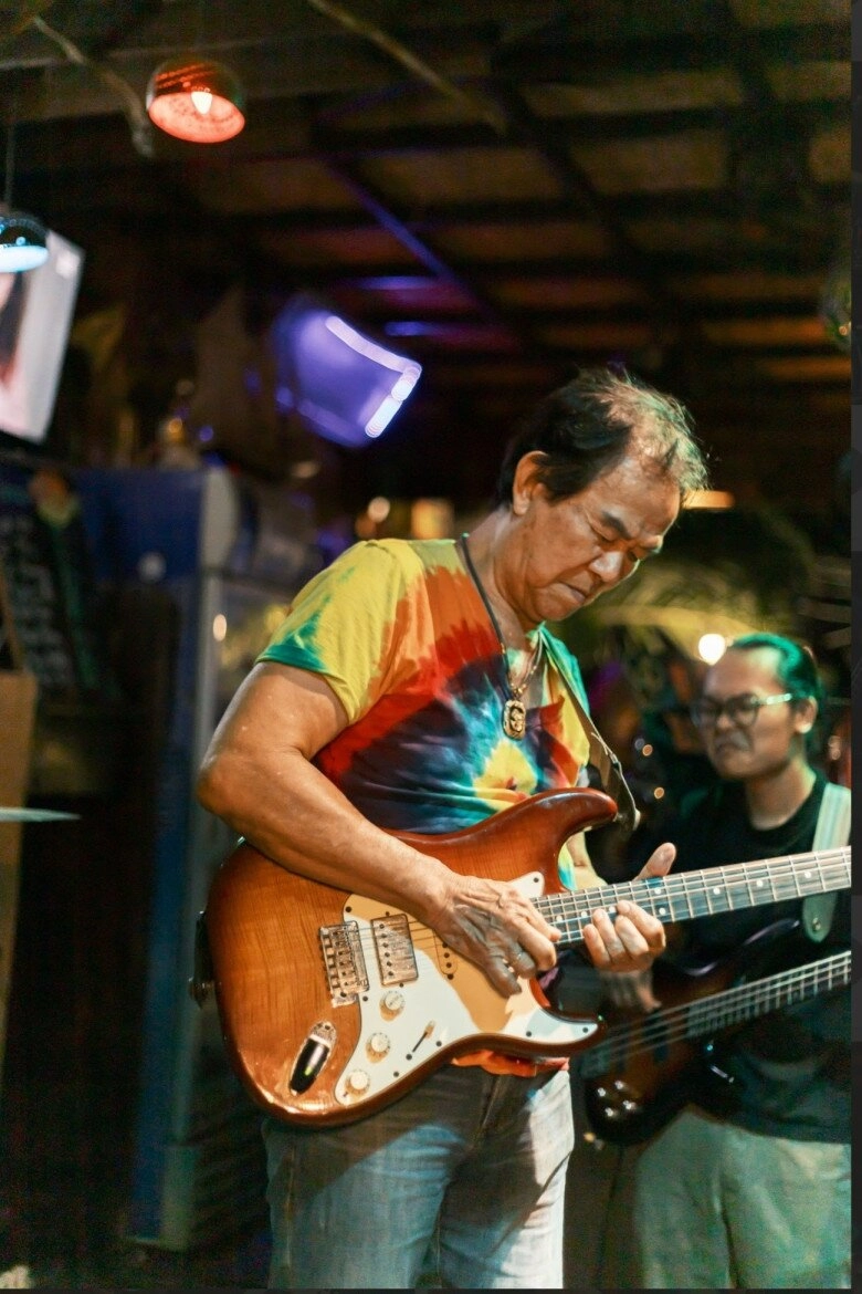 Xót xa tình cảnh hiện tại của nữ ca sĩ việt hóa điên đi lang thang trên phố đồng nghiệp buồn và đau lòng quá - 2