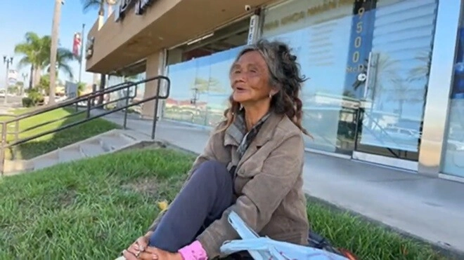 Xót xa tình cảnh hiện tại của nữ ca sĩ việt hóa điên đi lang thang trên phố đồng nghiệp buồn và đau lòng quá - 7