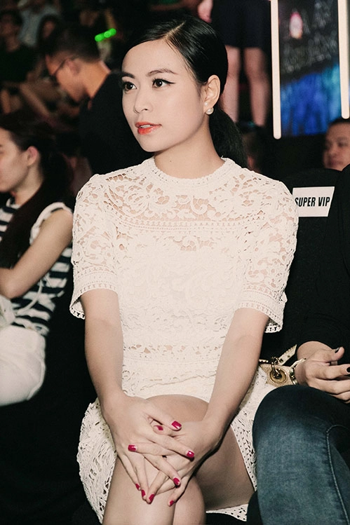 Yến trang hoàng thùy linh tinh khôi với sắc trắng - 10