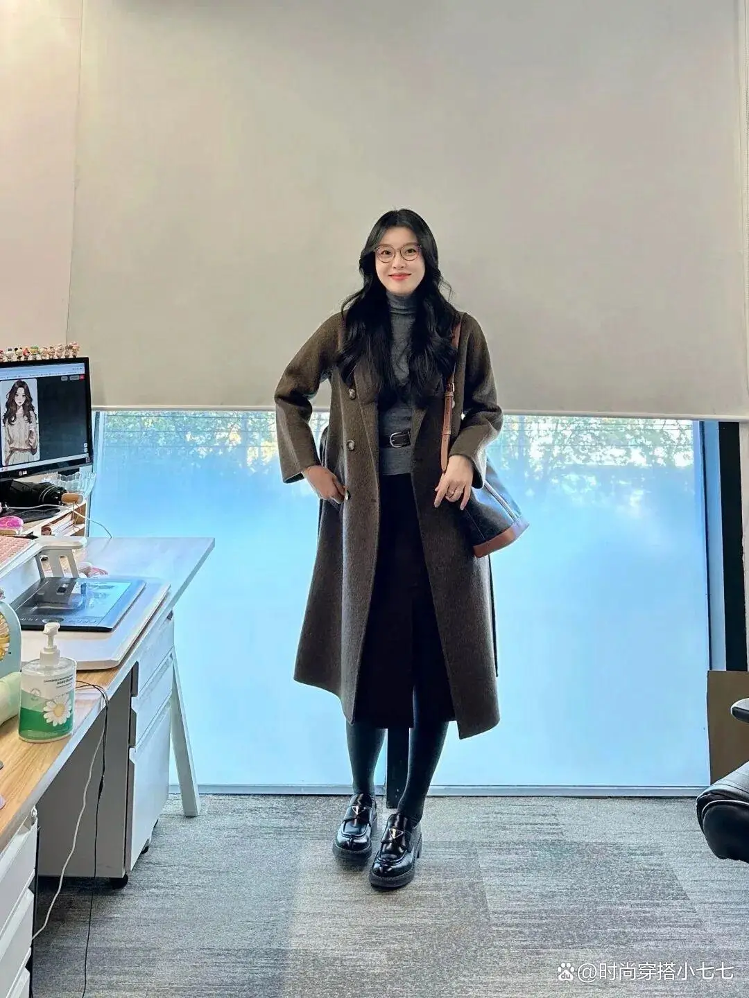 16 outfit mùa đông chỉ với 4 kiểu áo khoác cơ bản nhất giúp nàng 30 mặc đẹp suốt mùa không cần nghĩ - 9