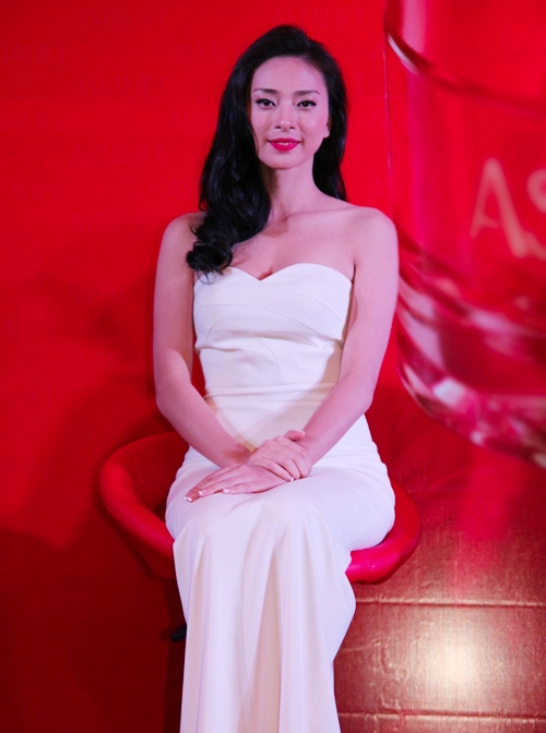 4 người đẹp không hở vẫn làm phái mạnh mất ngủ - 5