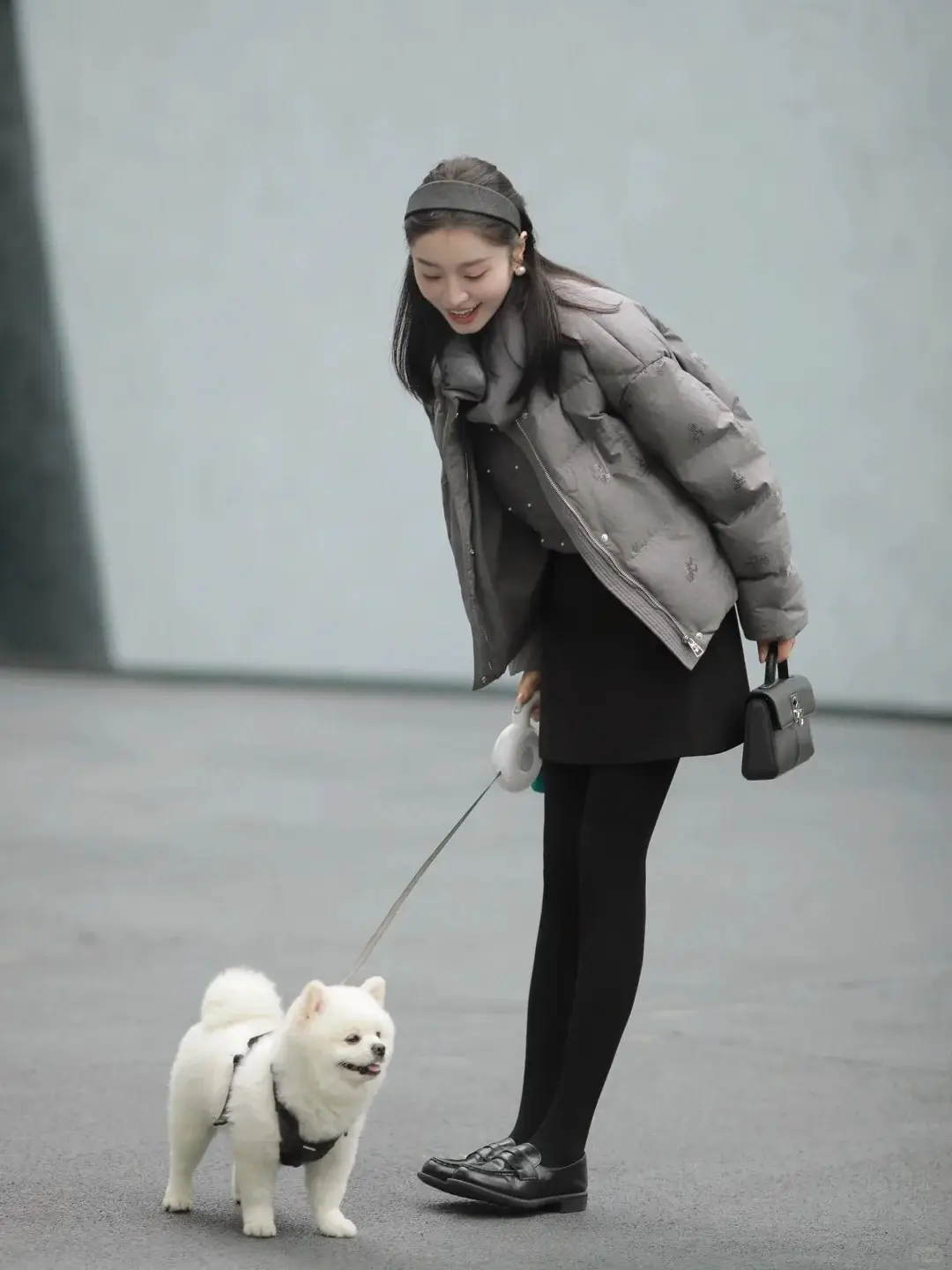 6 màu áo khoác xứng đáng mua lại nhiều lần tôn da trắng sáng phối với quần hay váy đều đẹp miễn chê - 8